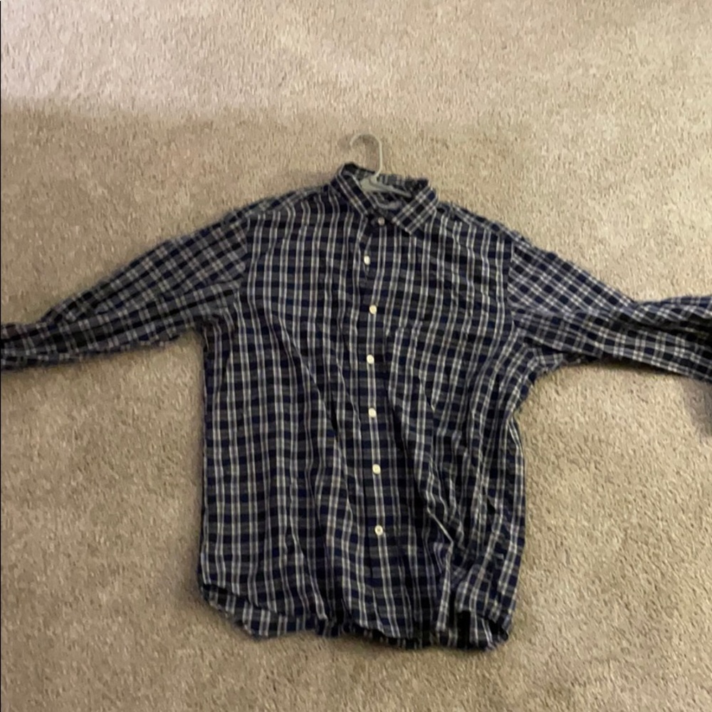 Long sleeve men’s button down shirt